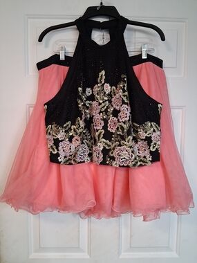 Jodi Kristopher Black Embroidered Floral Halter Top Pink Skirt Set Prom Party